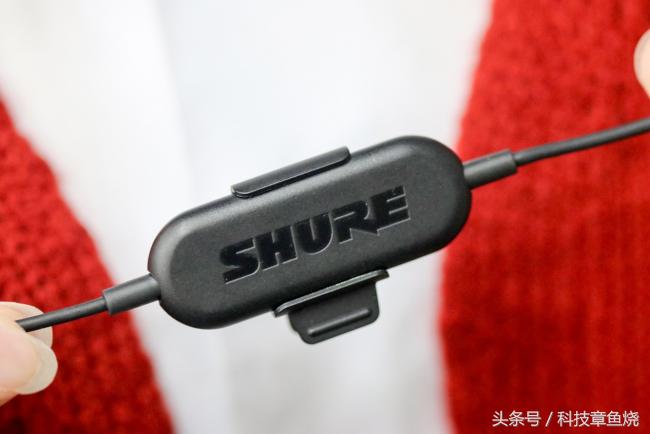 舒尔监听耳机se215,舒尔215真无线蓝牙耳机音质评测