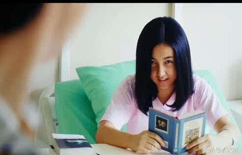 欧阳娜娜张子枫谭松韵对比,张子枫欧阳娜娜照片对比