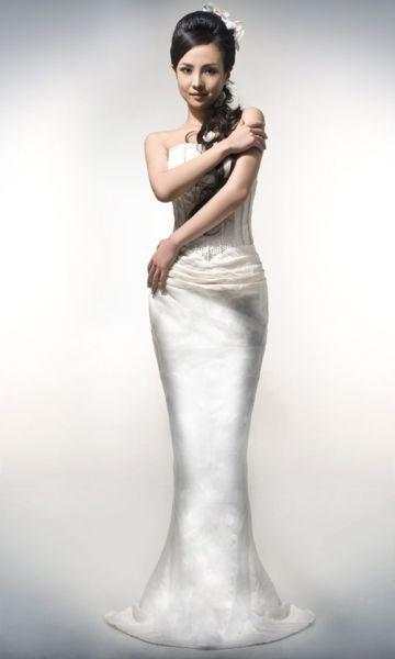 干露露陪父母喝早茶,细节处见孝顺