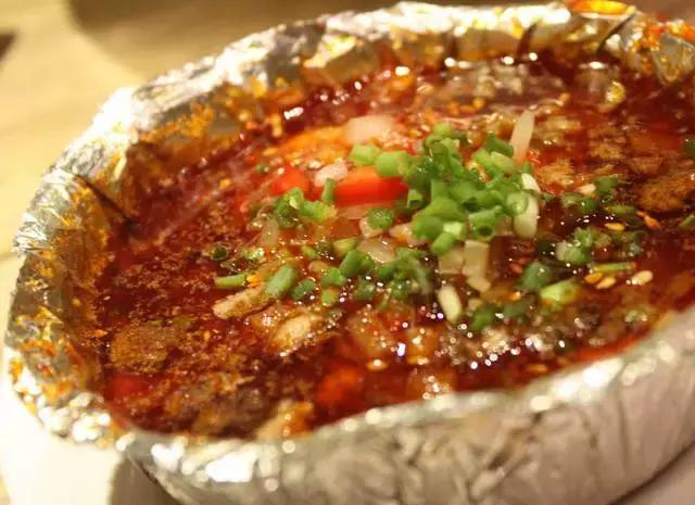 重庆让人着迷的城市,重庆一个充满火锅味的城市