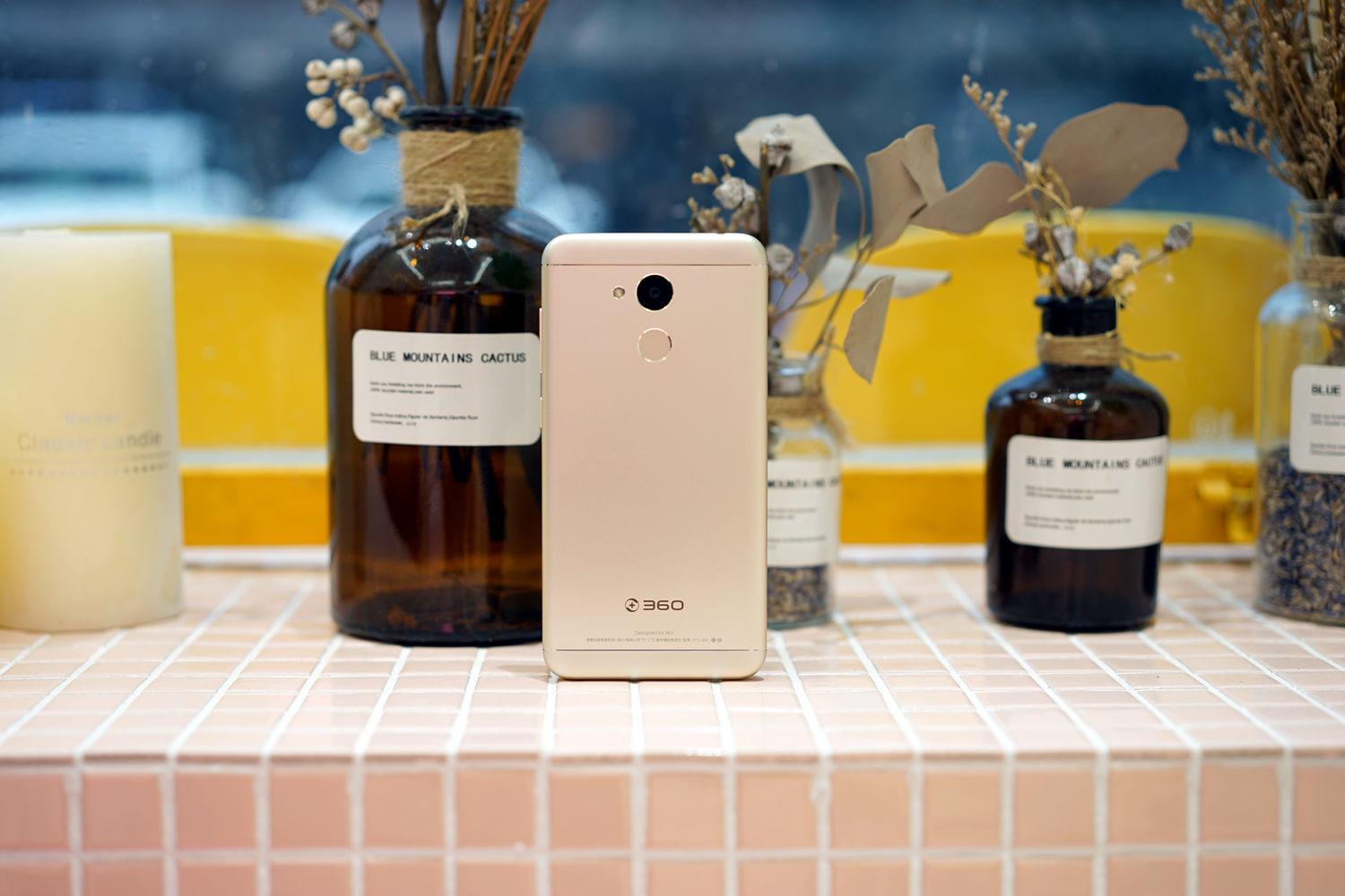 360手机vizza全新配色小镇蓝,360手机vizza