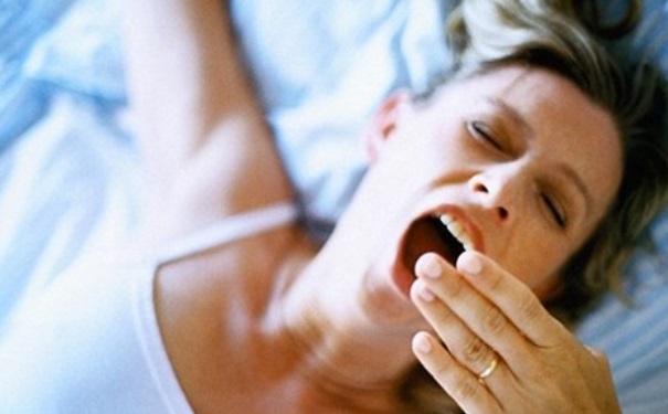 耳塞治疗耳鸣,耳鸣耳塞怎样解决嗡嗡响