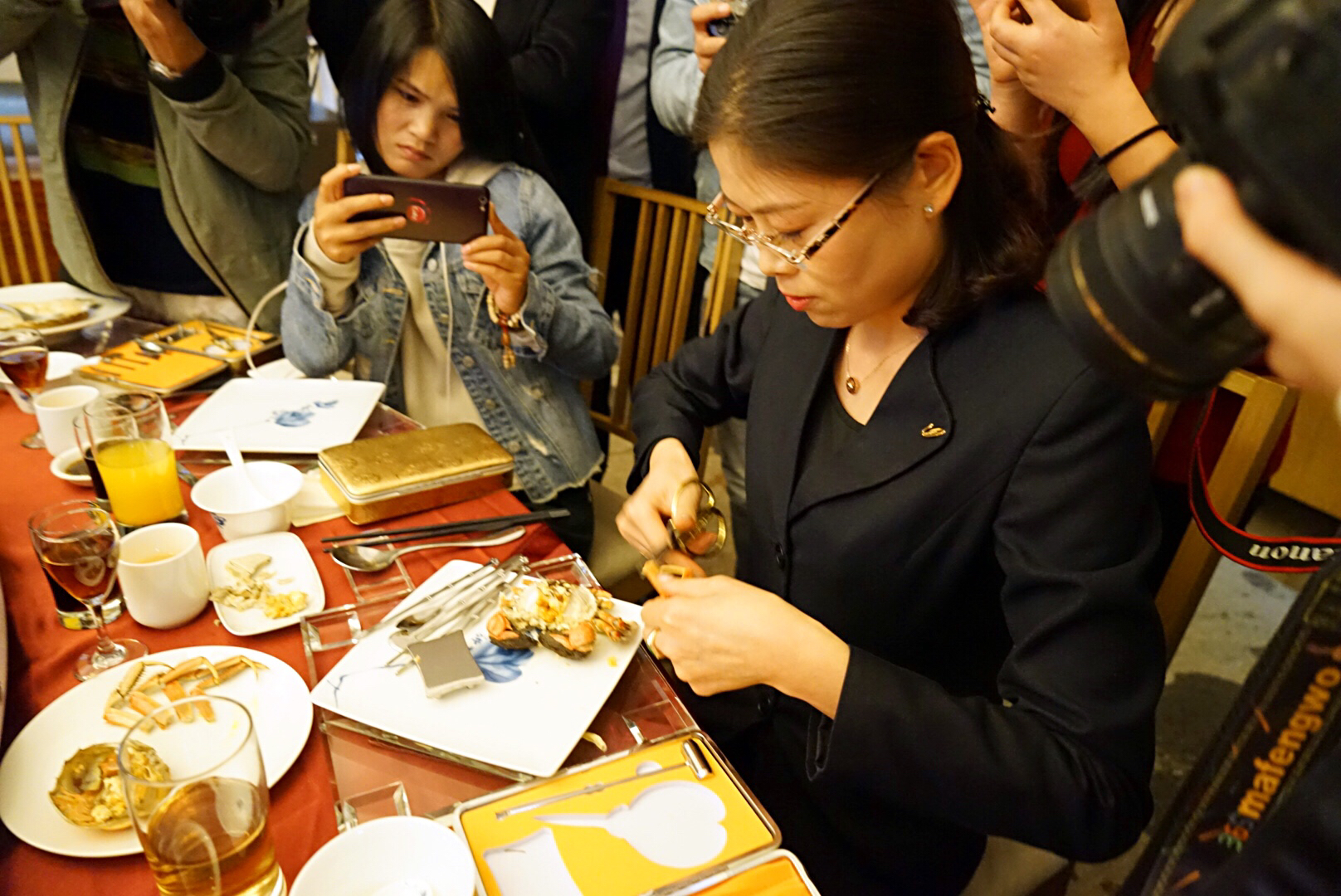 阳澄湖刚捞出来的螃蟹,阳澄湖大闸蟹现在能吃了吗
