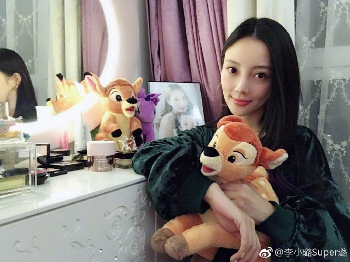 李小璐20岁减龄照片,李小璐四十岁少女感