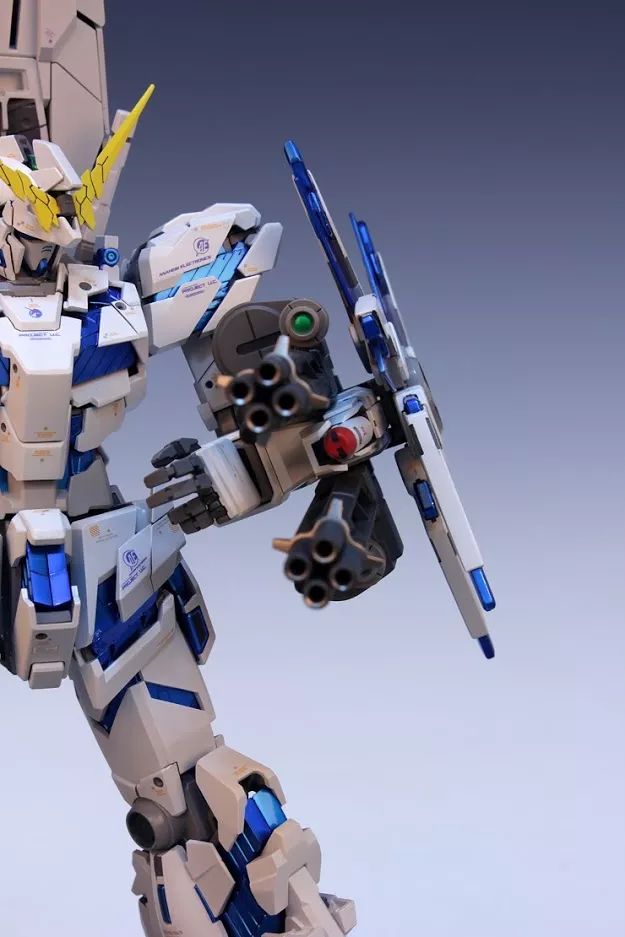 沉浸式拼装完美蓝色独角兽高达,独角兽高达拼装模型推荐学生党