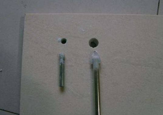 墙上瓷砖钻孔的正确方法,师傅瓷砖打孔视频教程