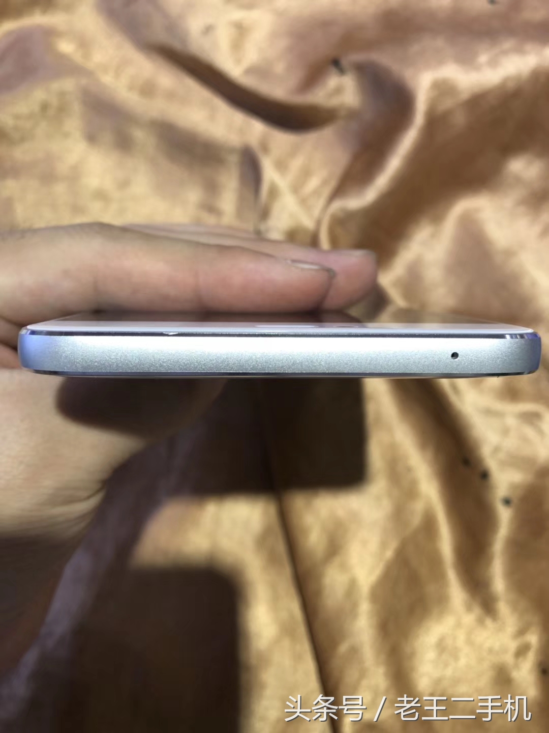 1000元左右的二手手机推荐,500至1000元二手手机