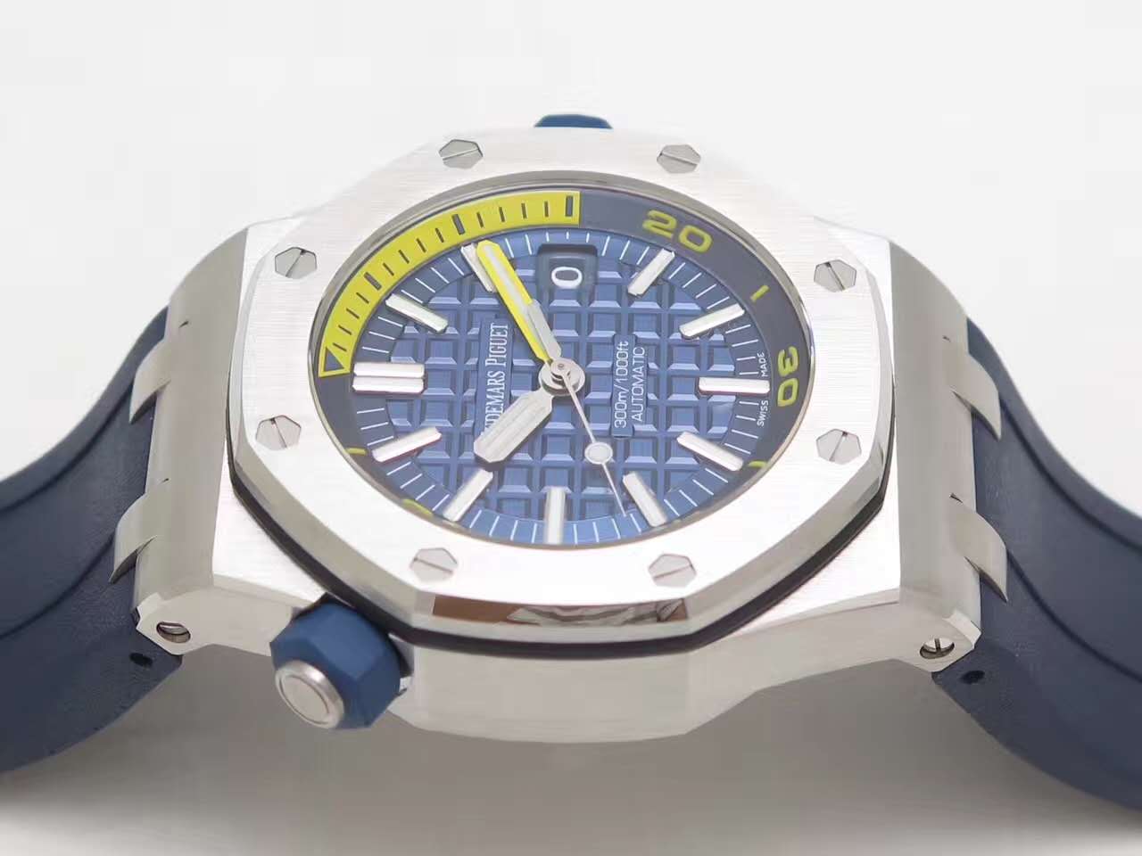 爱彼皇家橡树离岸型15710黑盘,jf厂爱彼皇家橡树15703手表