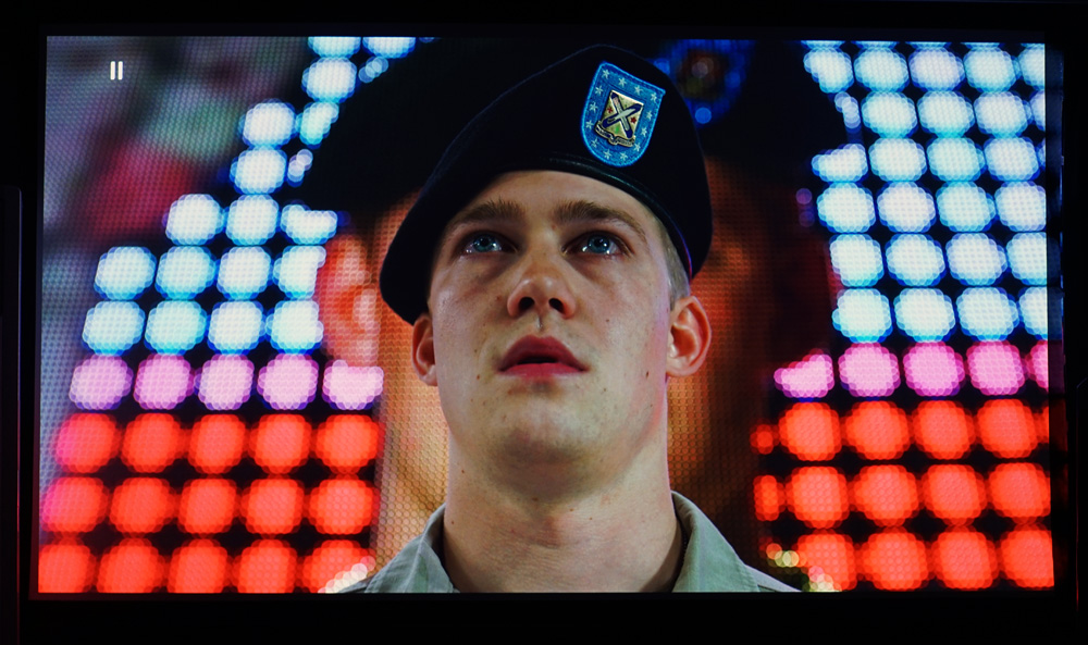 奥图码家用4k投影机评测,奥图码zh55投影仪评测