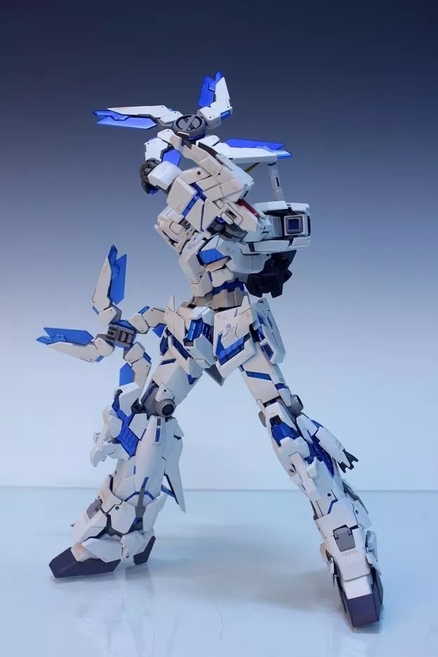 沉浸式拼装完美蓝色独角兽高达,独角兽高达拼装模型推荐学生党