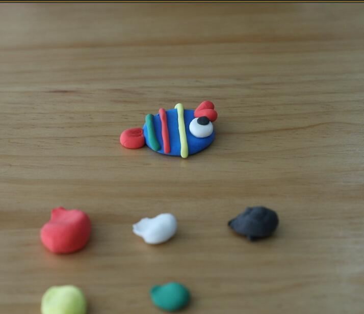 黏土捏彩虹鱼,彩虹鱼黏土