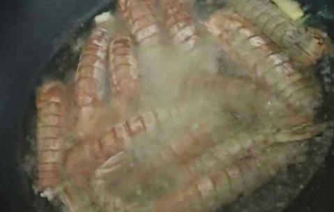 椒盐皮皮虾大众口味人人喜欢,30秒教你做椒盐皮皮虾