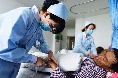 肥胖患儿留置针穿刺成功的技巧,胖小孩静脉穿刺技巧