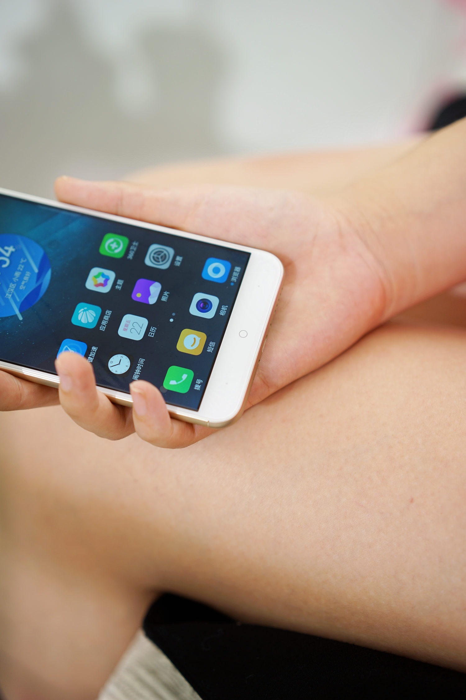 360手机vizza全新配色小镇蓝,360手机vizza