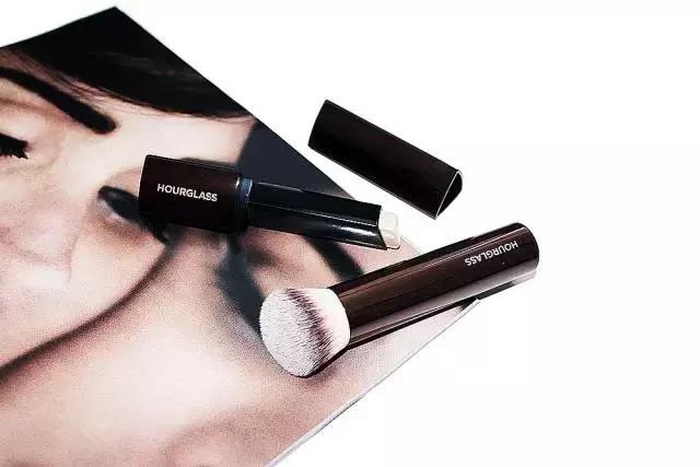 十大最好干皮遮瑕粉底液,秋冬季节适合用的粉底最新