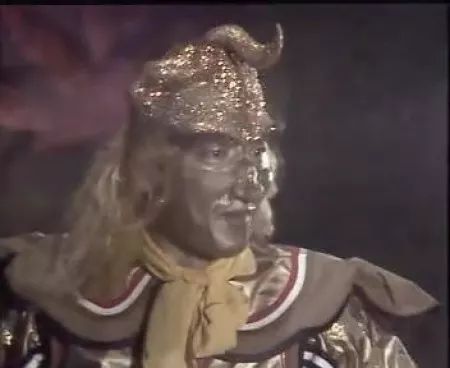 蕾哈娜惊艳彩妆,蕾哈娜复出口红