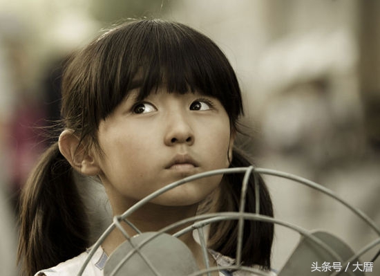 欧阳娜娜张子枫谭松韵对比,张子枫欧阳娜娜照片对比