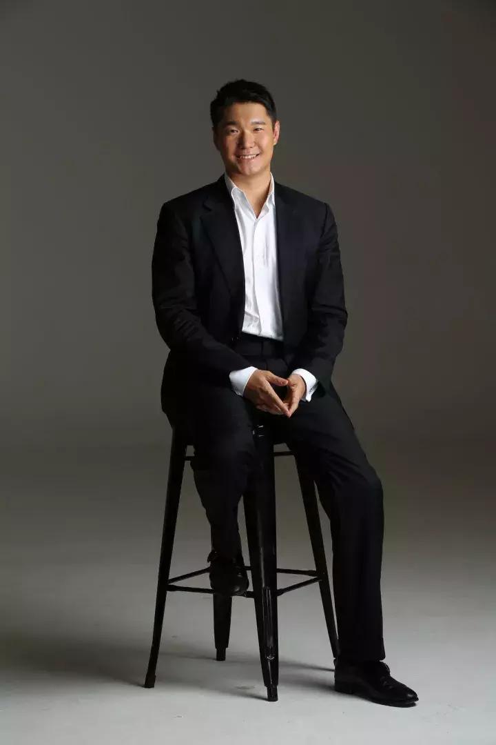 真人玩吃鸡的游戏,真人玩吃鸡游戏有98k