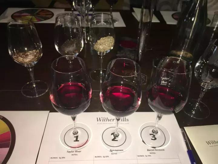 他们有钱，会玩，没有中产焦虑