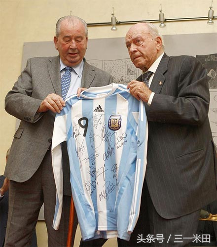 世界十大足球传奇球星号码,世界十大球星2020