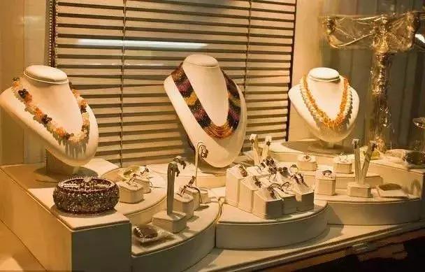 珠宝销售顾问的开放式问题有哪些,关于珠宝销售有哪些经验值得分享