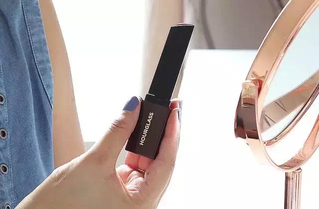 十大最好干皮遮瑕粉底液,秋冬季节适合用的粉底最新