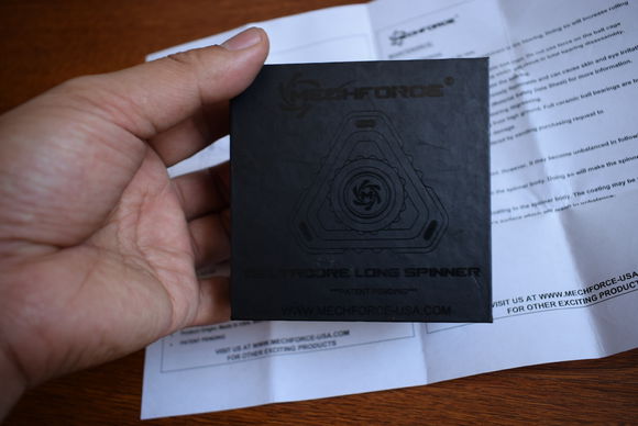 国外枪支配件企业不务正业,用枪支钢材做了一款指尖陀螺