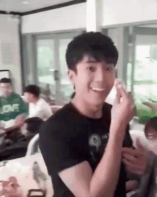 小鲜肉演技烂能超越经典前辈吗,怎样评价一些小鲜肉的演技