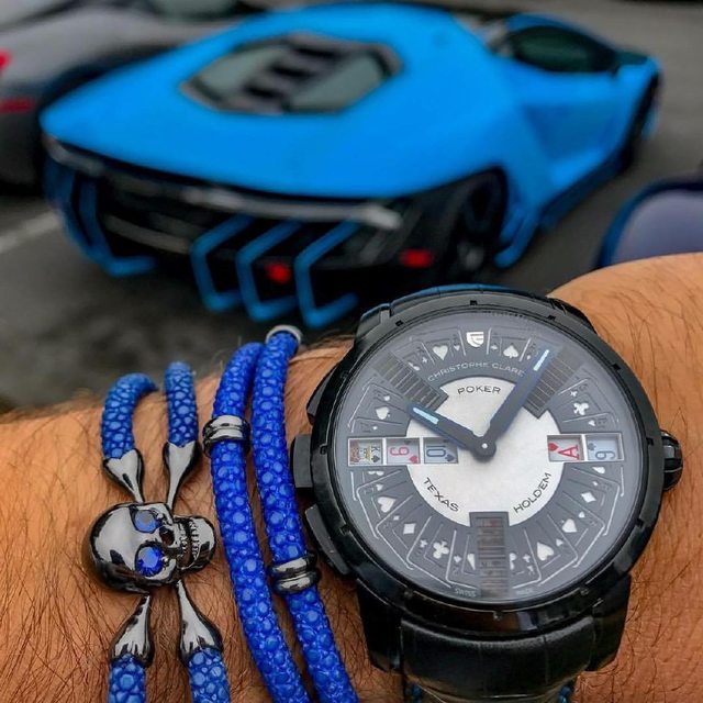 迪拜土豪买辆超跑搭配鞋子！小编心中一句MMP，扫开一辆共享单车