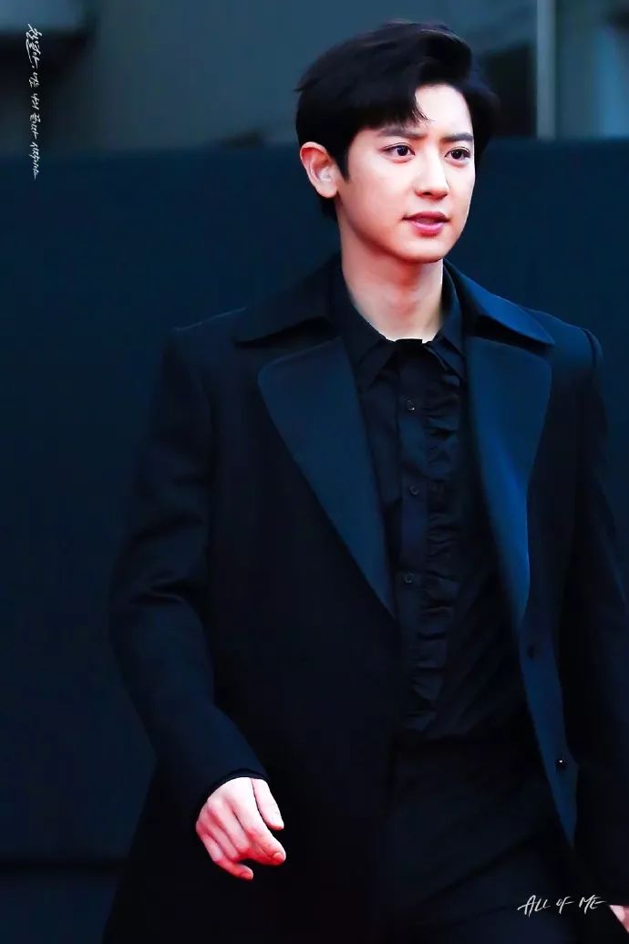 本周TA最潮|水晶雪莉一酷一美防弹茶蛋*服私**完美碾压