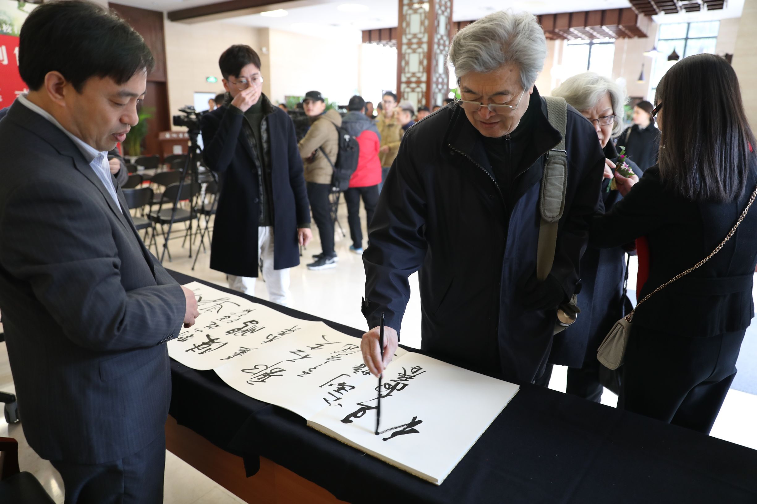 杨晓阳美术,杨晓阳美术欣赏