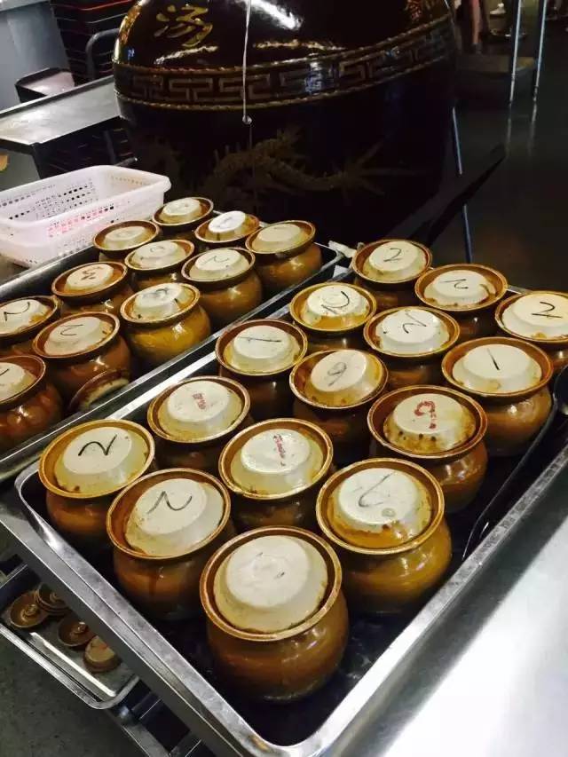 阿里巴巴和华为哪里的员工待遇好 (阿里巴巴华为员工多么)