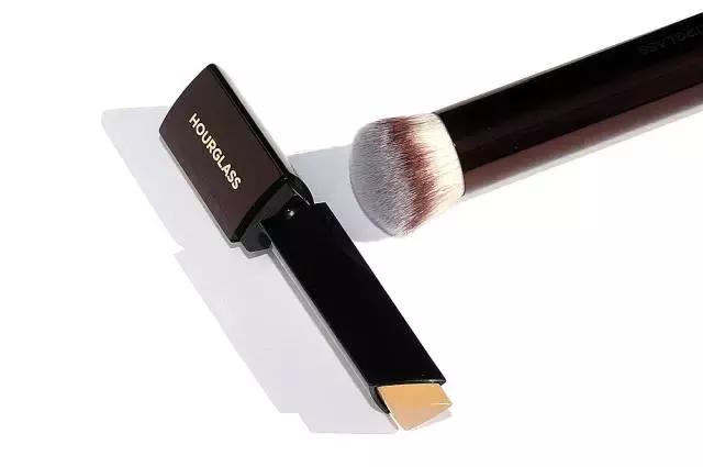 十大最好干皮遮瑕粉底液,秋冬季节适合用的粉底最新