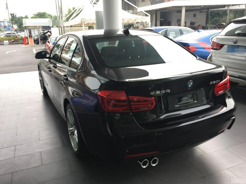 宝马320i2.0l油耗10个油耗高不高,18款宝马320i怎么样