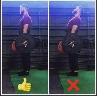 硬拉如何固定杠铃杆,硬拉如何收紧核心