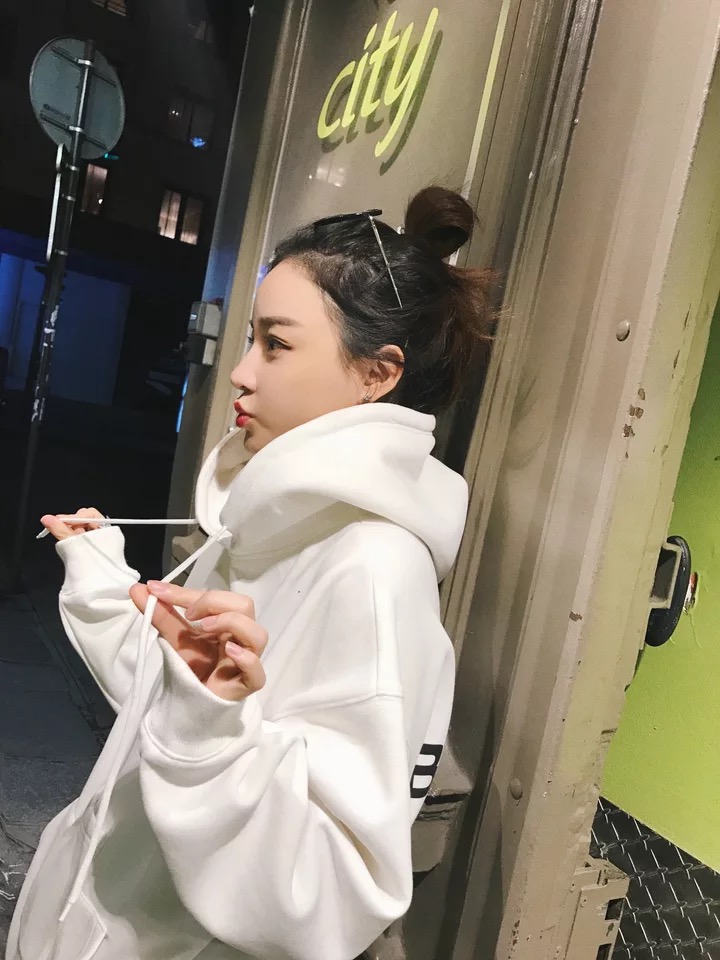 休闲卫衣冬天怎样穿保暖高级感,卫衣集保暖舒适休闲百搭于一身