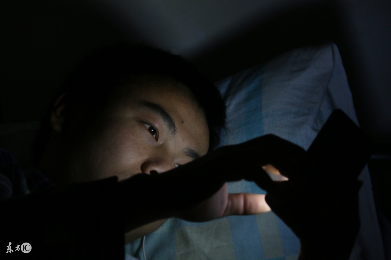 为什么看小说会上瘾？甚至通宵？该怎么克服？