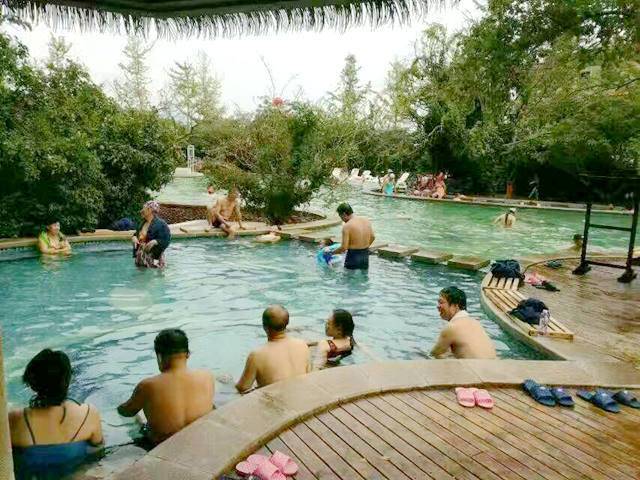 259元到河海龙湾斯维登温泉度假酒店入住豪华房探寻千年古泉