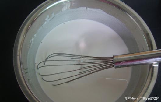 芋头糕口感细软，绵甜香糯，营养价值高，关键还不长肉！