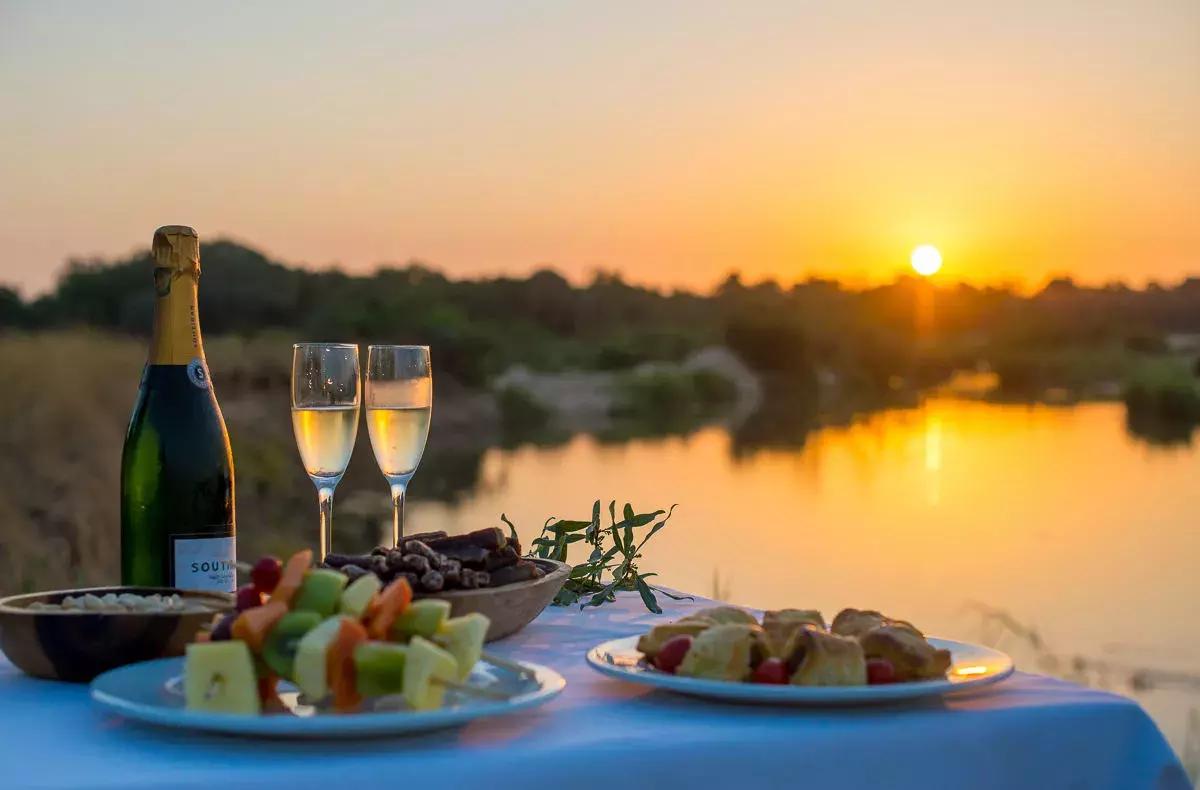 他花16年学会跟狮子交谈，而你花10天懂得了他的执著！