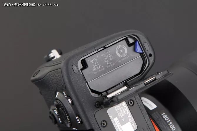 索尼a7r3使用外置闪光灯,索尼全画幅微单a7r3