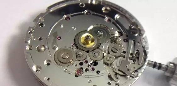 欧米茄哪一款机芯好,几万预算买什么二手表
