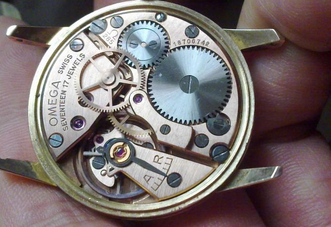 欧米茄哪一款机芯好,几万预算买什么二手表