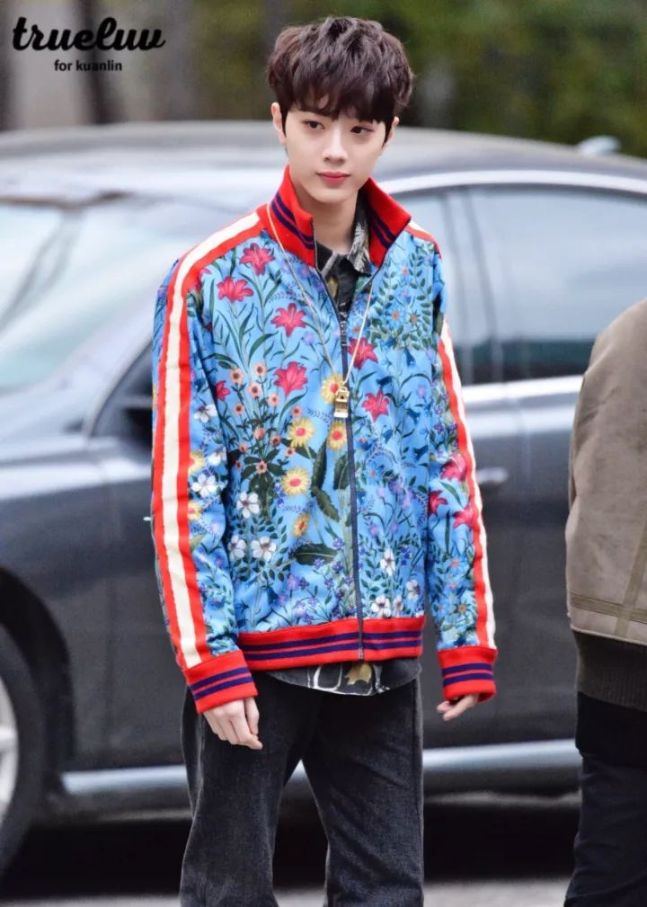 本周TA最潮|水晶雪莉一酷一美防弹茶蛋*服私**完美碾压