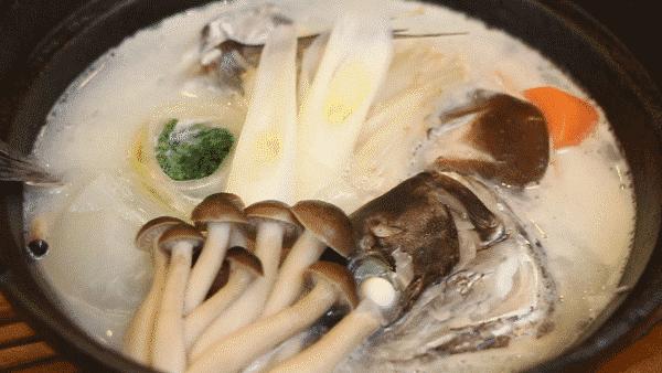 阿里巴巴和华为哪里的员工待遇好 (阿里巴巴华为员工多么)