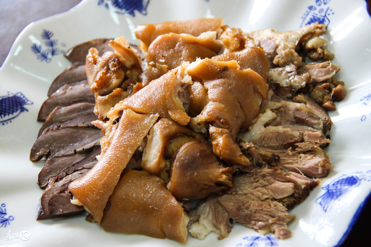 每自杀一次就会进入下一层地狱，你猜，现在你自杀过几次？