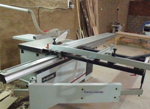 看了木匠做工艺品后感受,看各种手工木工工具