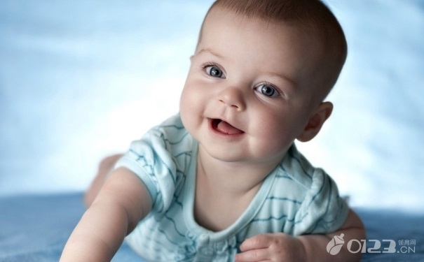 婴儿需不需要经常性的补充dha,6个月以前的宝宝需要补充dha