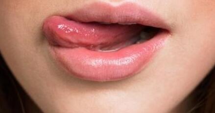 冬天上火烂嘴角怎么办？婆婆给你放大招！