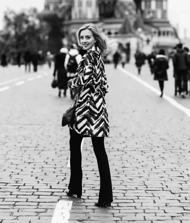 身高只有152cm的她用高衣Q惊艳了世界！